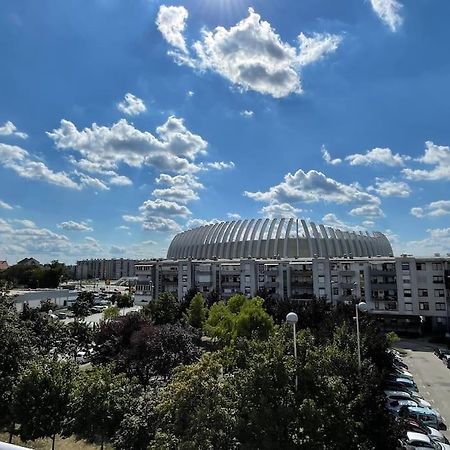 Leni Arena Zagreb Apartment Ngoại thất bức ảnh