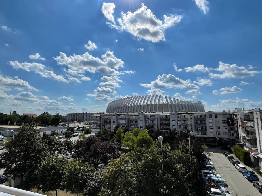 Leni Arena Zagreb Apartment Ngoại thất bức ảnh
