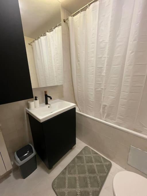 Leni Arena Zagreb Apartment Ngoại thất bức ảnh