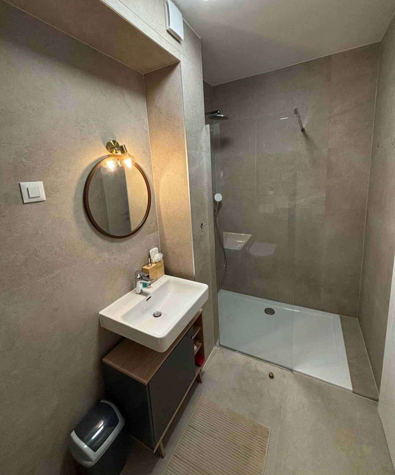 Leni Arena Zagreb Apartment Ngoại thất bức ảnh